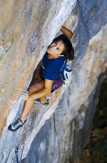 Francine escalando na Serra do Cip� - Murilo Vargas